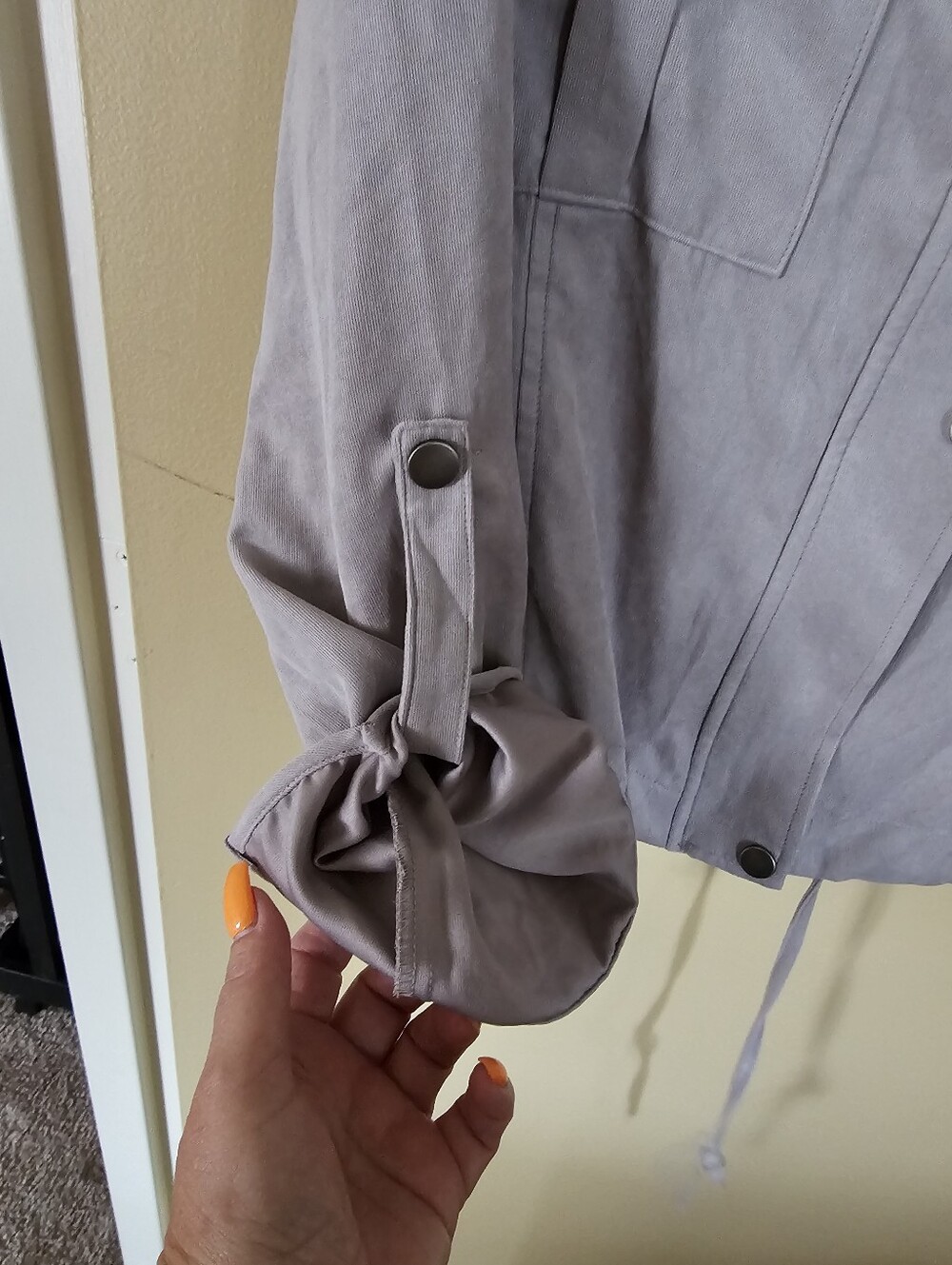 Korye Cropped Utility Jacket - Picture 3 of 4